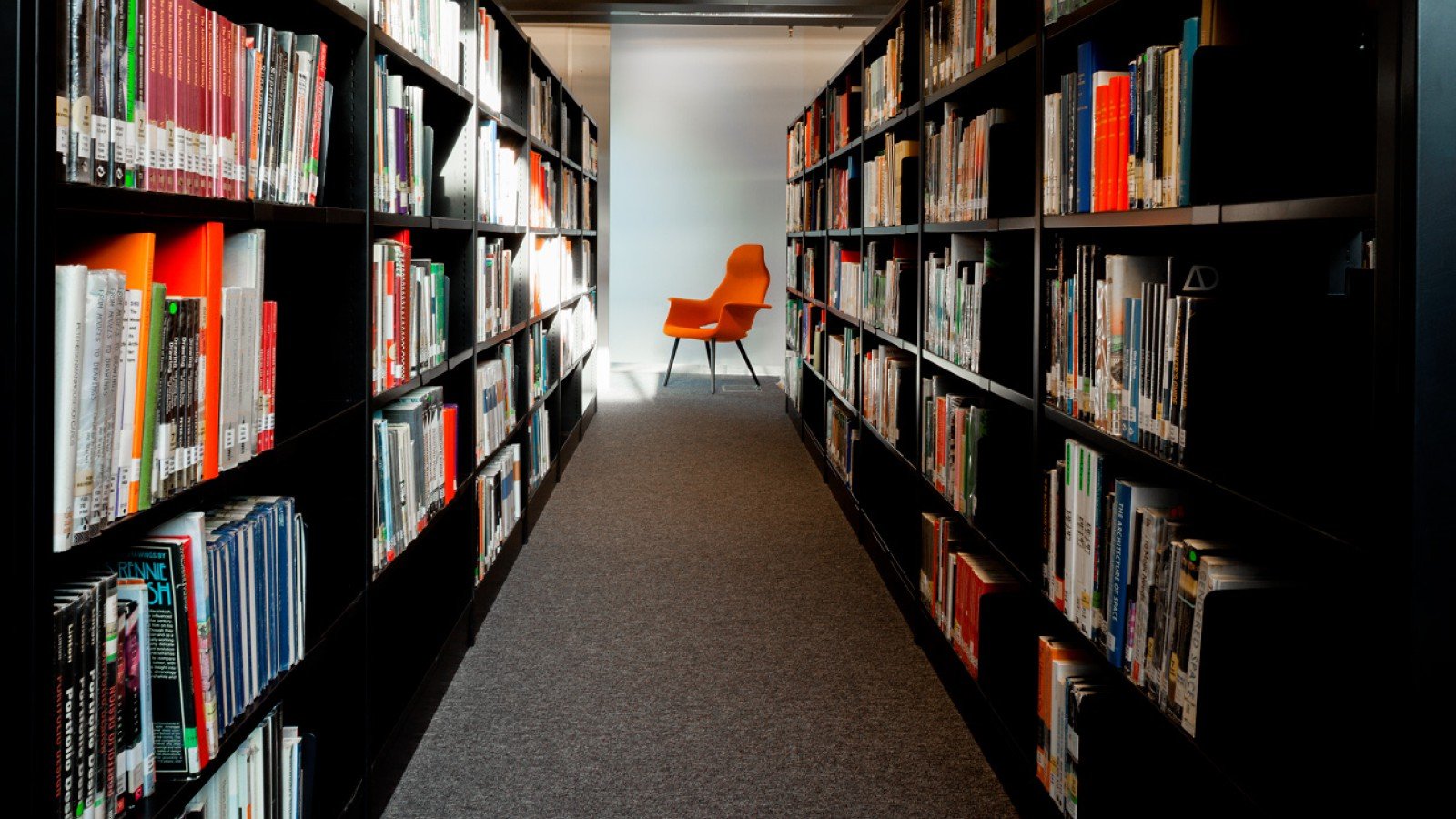 MODULAR SHELVING